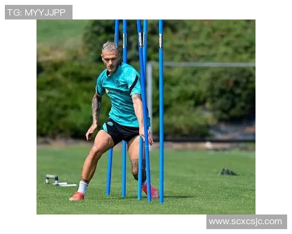 聚焦全球足球巨星精彩瞬间，感受赛场上各路英雄的拼搏与荣耀