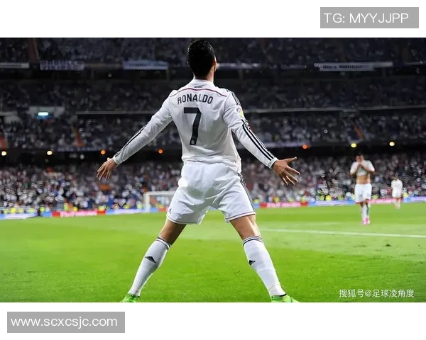 足球天王C罗经典瞬间素描艺术作品展现他的无限魅力与运动精神